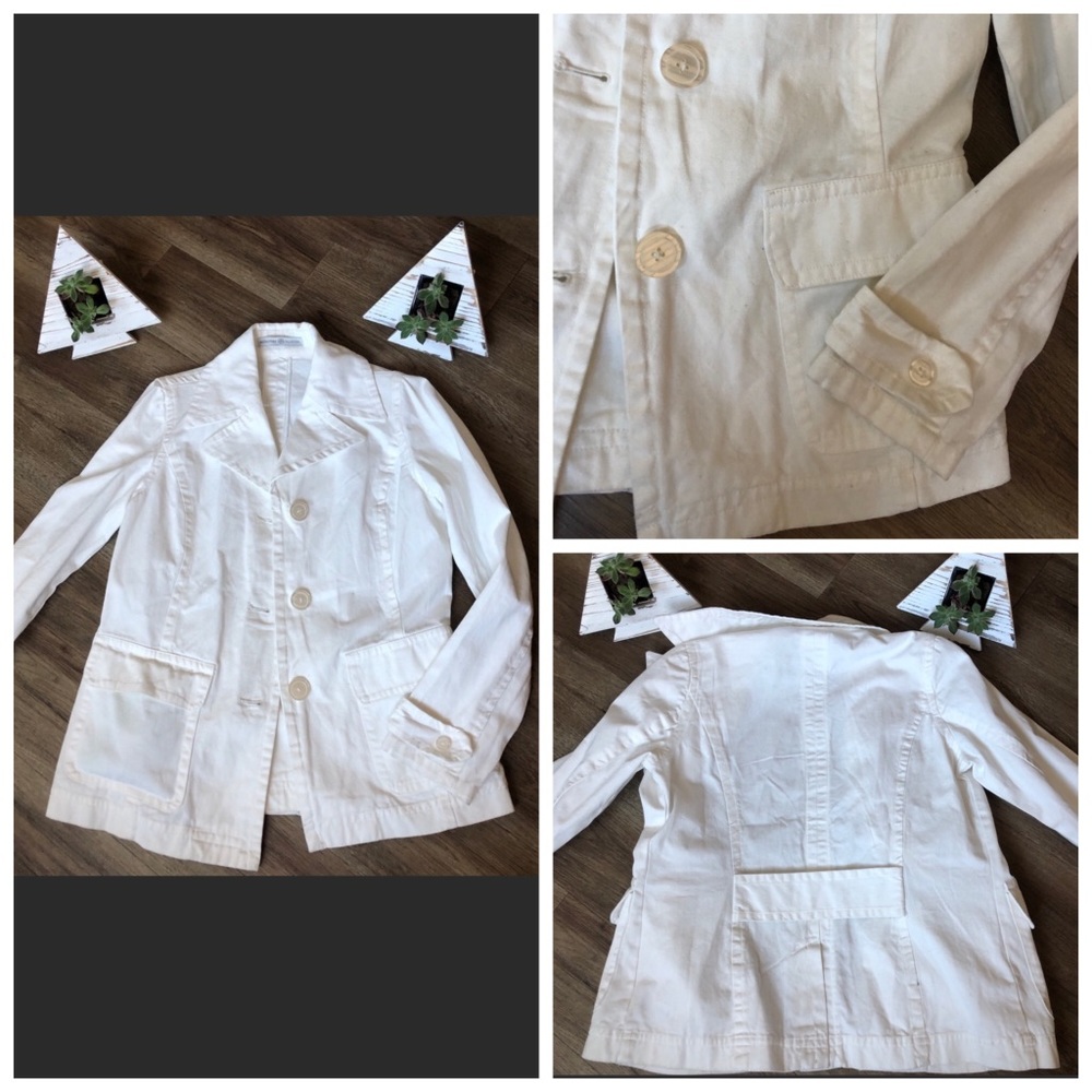 Signature Collection White Jacket